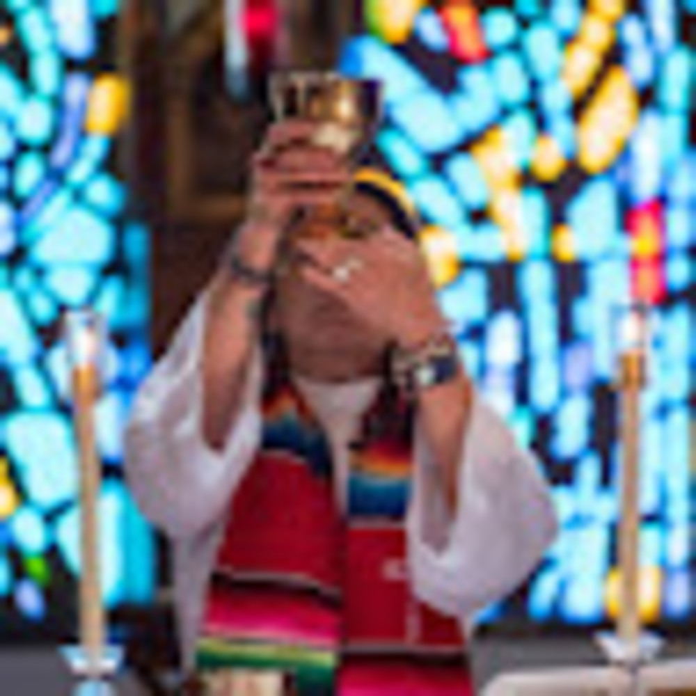 Meet your Posher, Holly